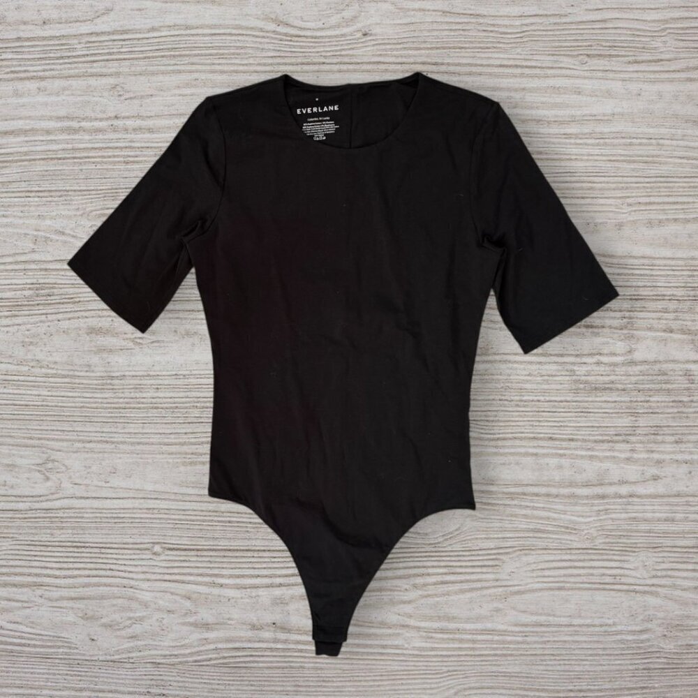 EVERLANE Black Short Sleeve T-Shirt Bodysuit Snug Tight Fit Classic Womens M